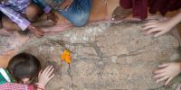Carana-Pahadi, Caverna de Vyomasura e Bhojana-thali